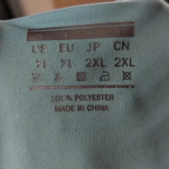 Short Sleeve SPF 50+ Sun Protection Quick Dry Women's Shirt Light Blue XL (EUC) - Picture 7 of 13